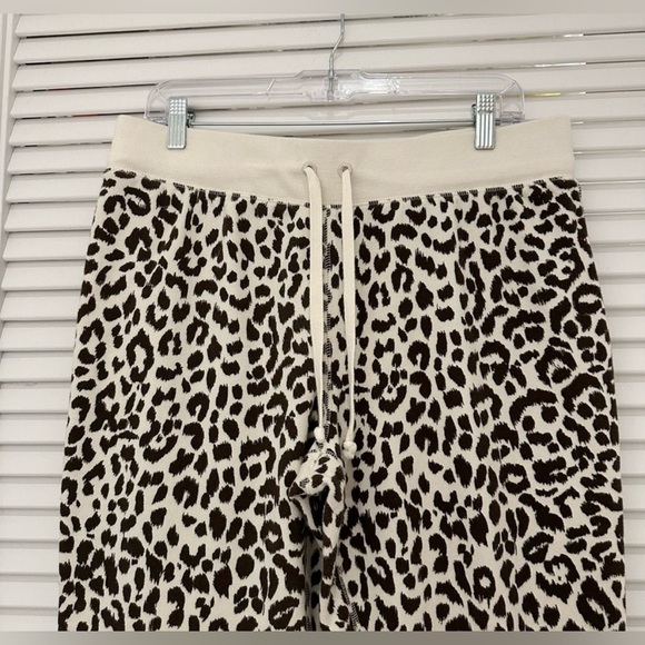 (Set) J.Crew leopard print terry cloth cotton pullover crewneck and jogger pants - Picture 6 of 9